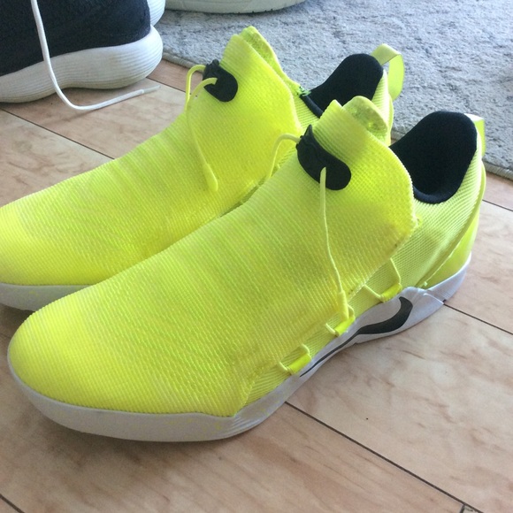kobe ad nxt volt